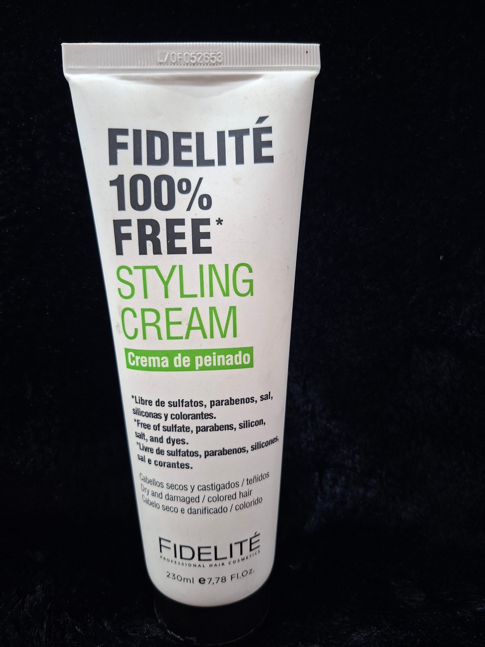 Fidelité Crema Para Peinar Hidratante 100% Free 230ml