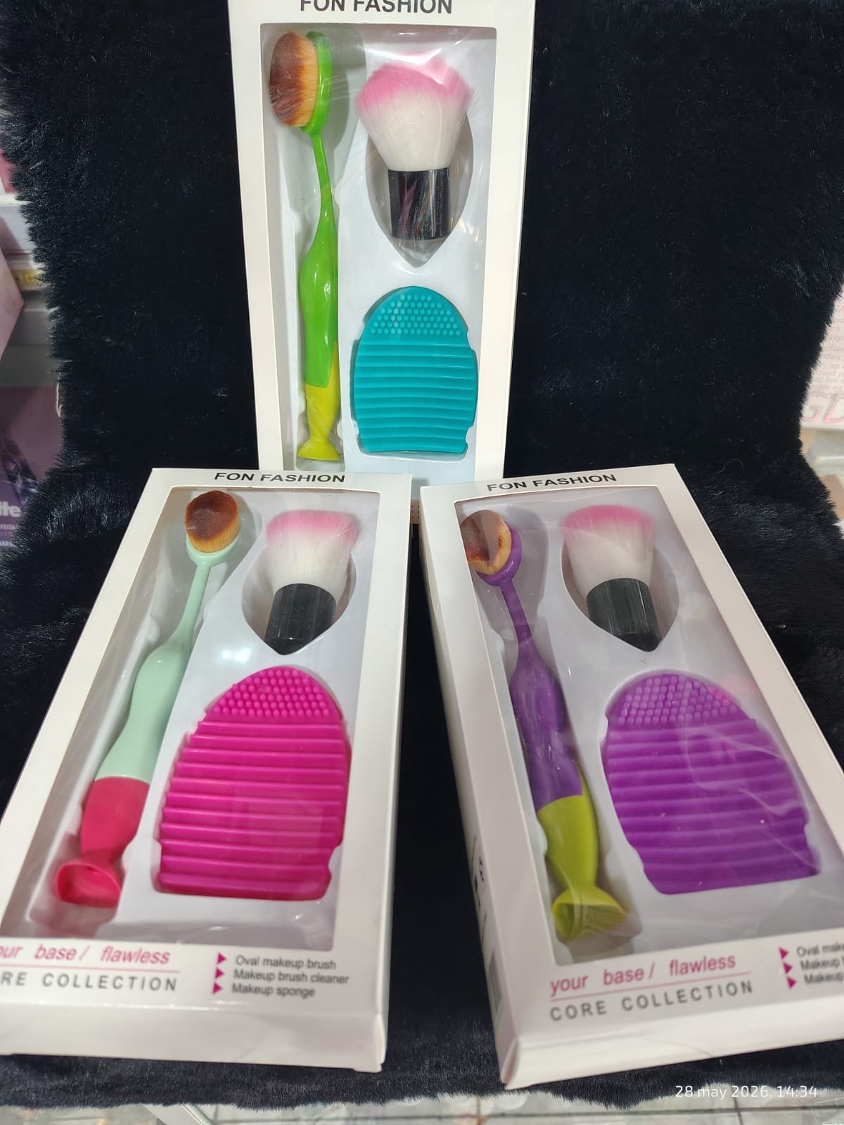 Kit de limpieza con esponja y brocha - Imagen 3