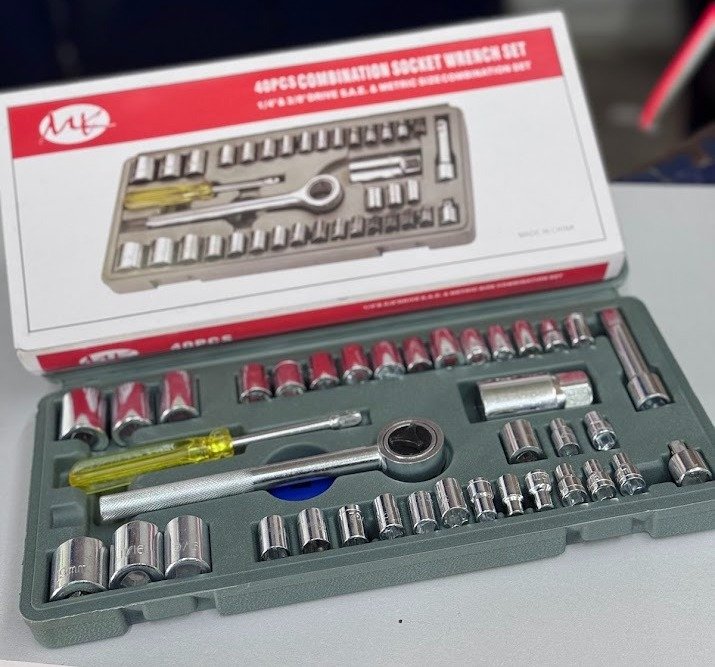 Caja llave tubo 40 Pcs🪛