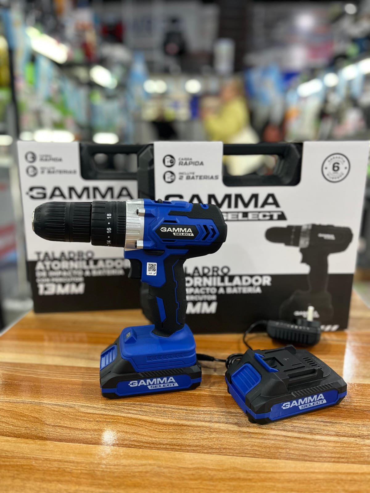 TALADRO ATORNILLADOR C/BATERÍA 12600
