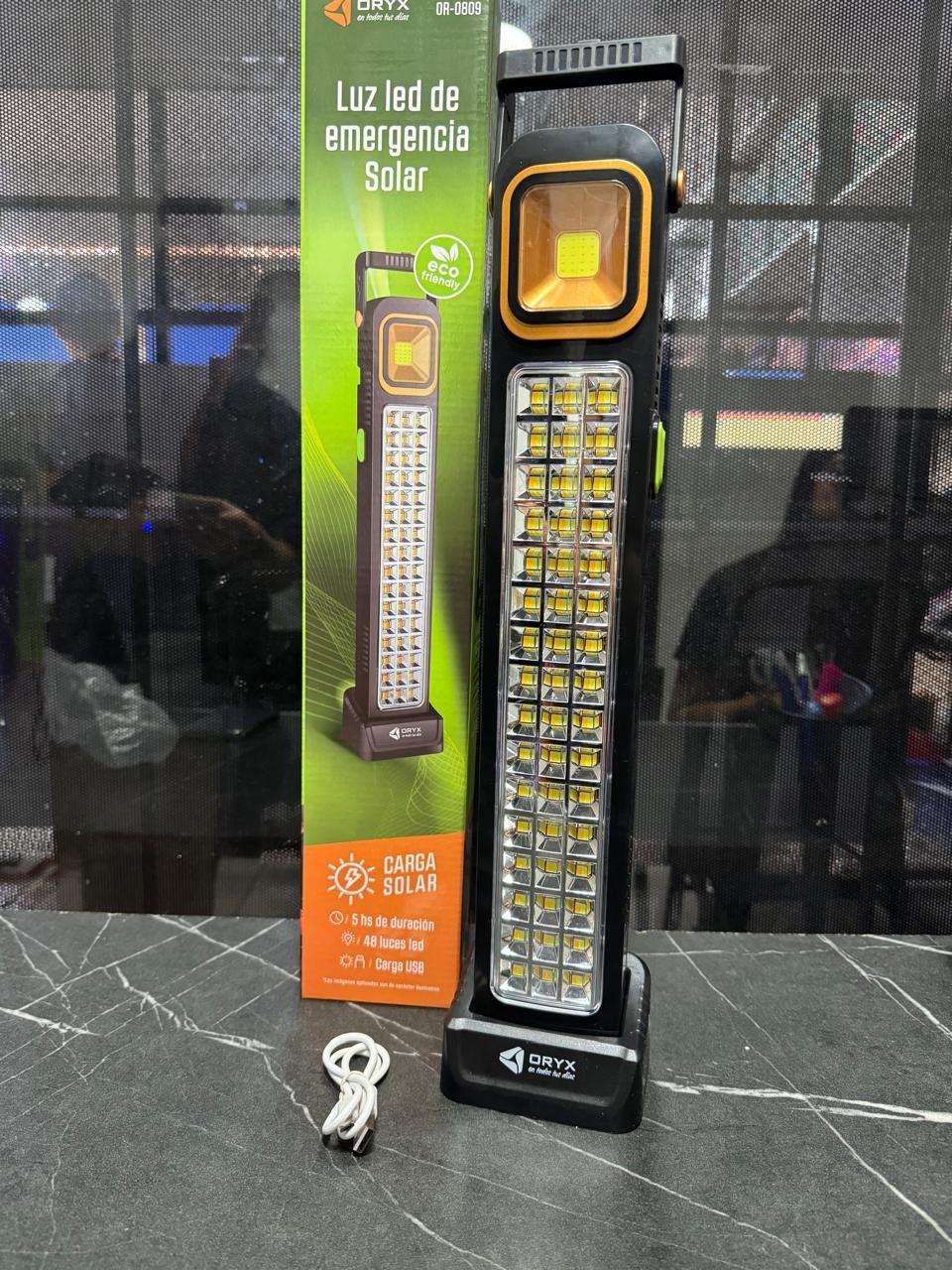 LUZ DE EMERGENCIA SOLAR 48LED 0809