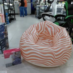 Sofa inflable rayado