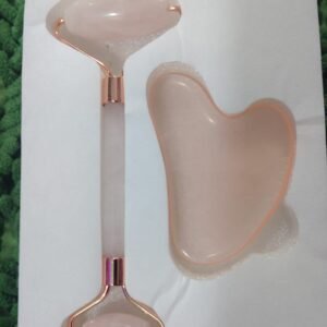 Masajeador facial con piedra jade rosa