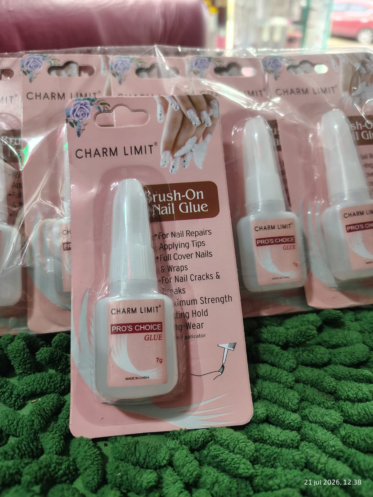 Pegamento de uñas con pincel Charm Limit