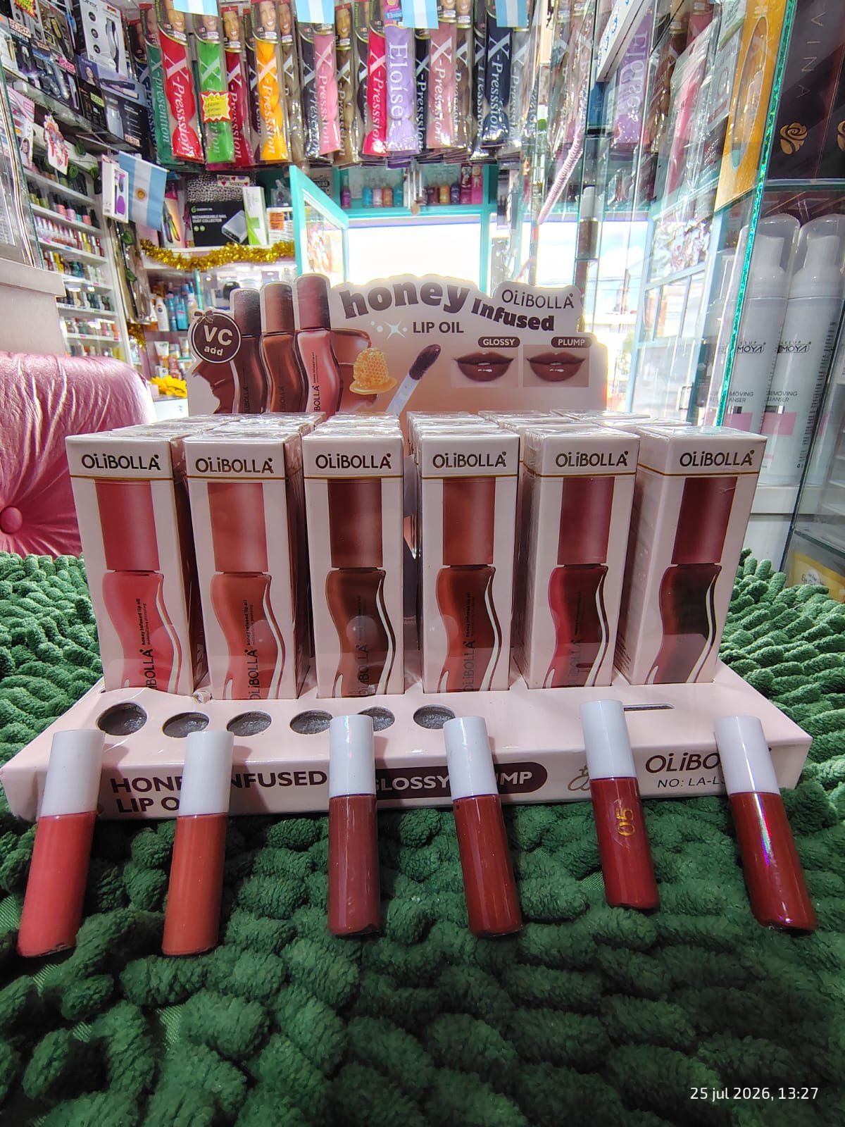 Lip oil glossy plump - Imagen 3