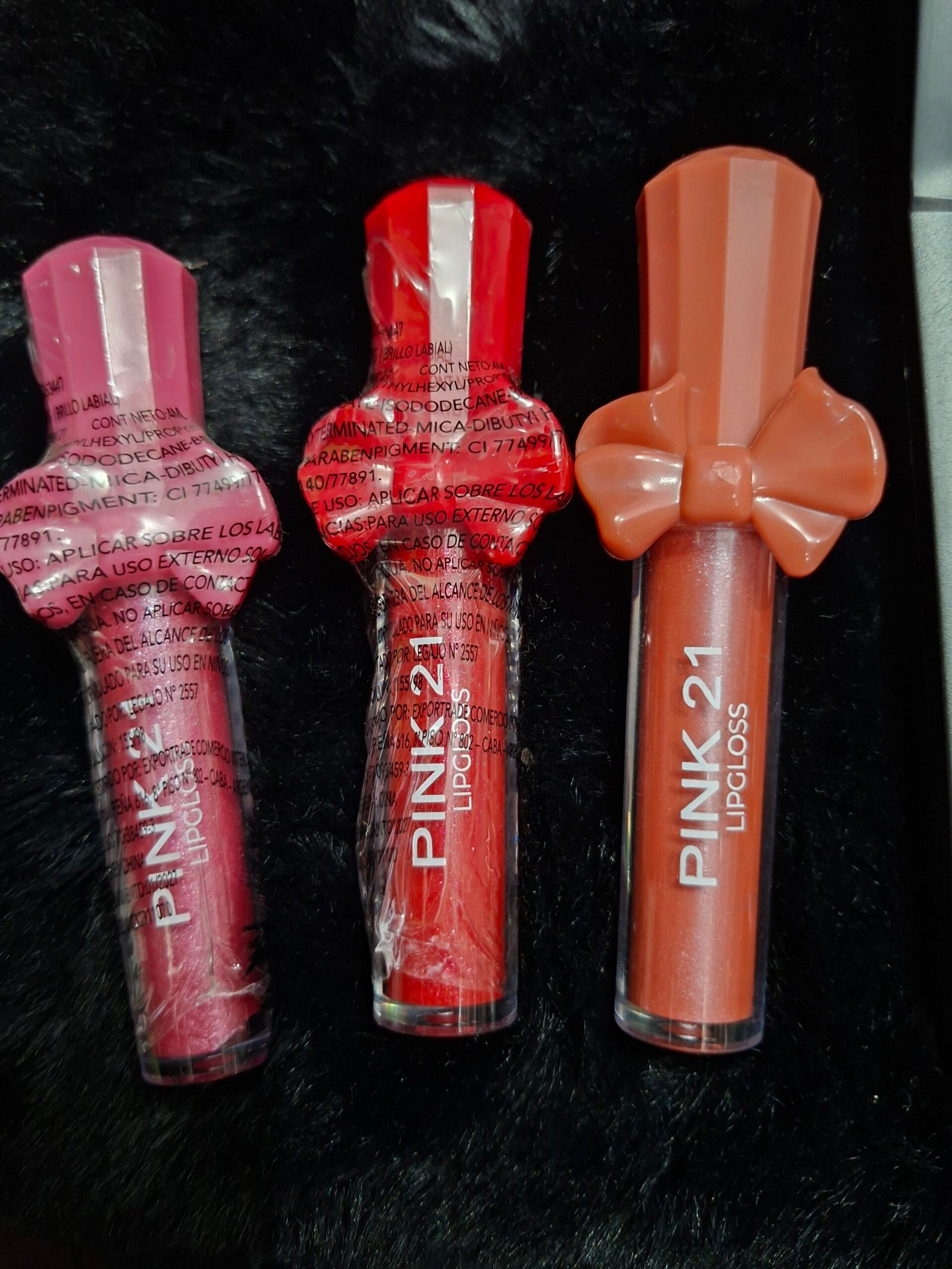 Lipgloss labial moño con color