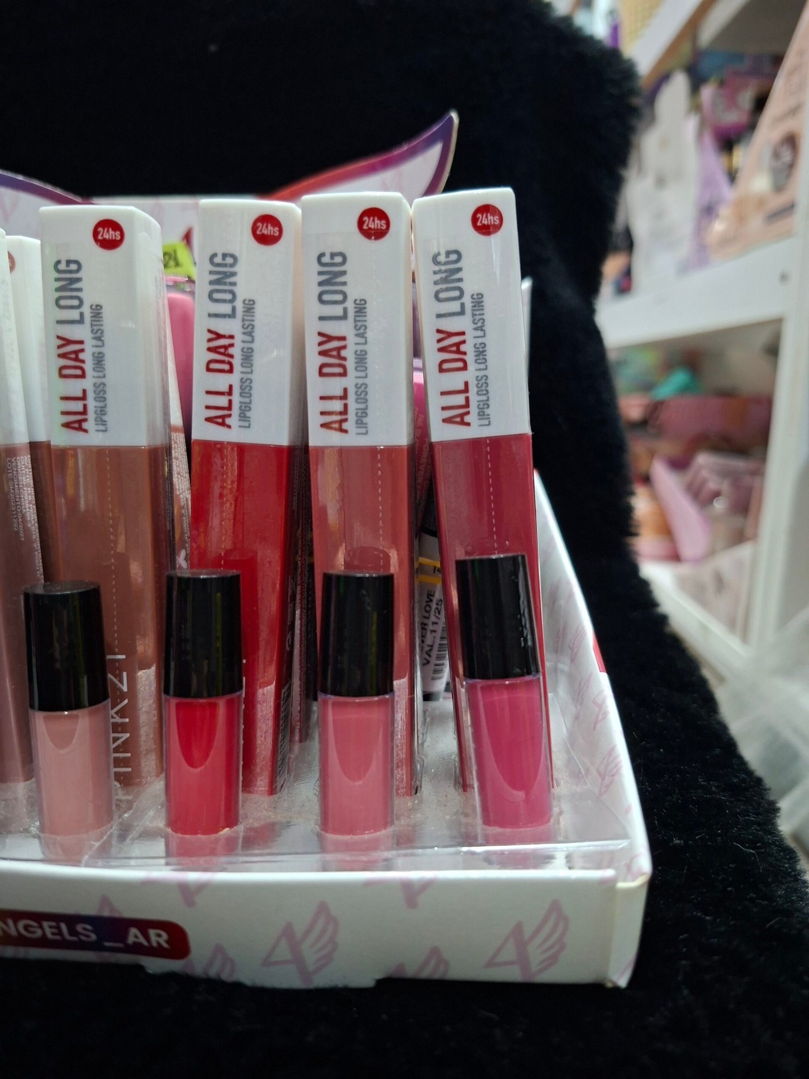 Labial líquido all day pink 21 tonos claros y rojos - Imagen 3