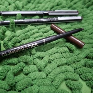 Delineador retráctil marron de avon glimmerstick