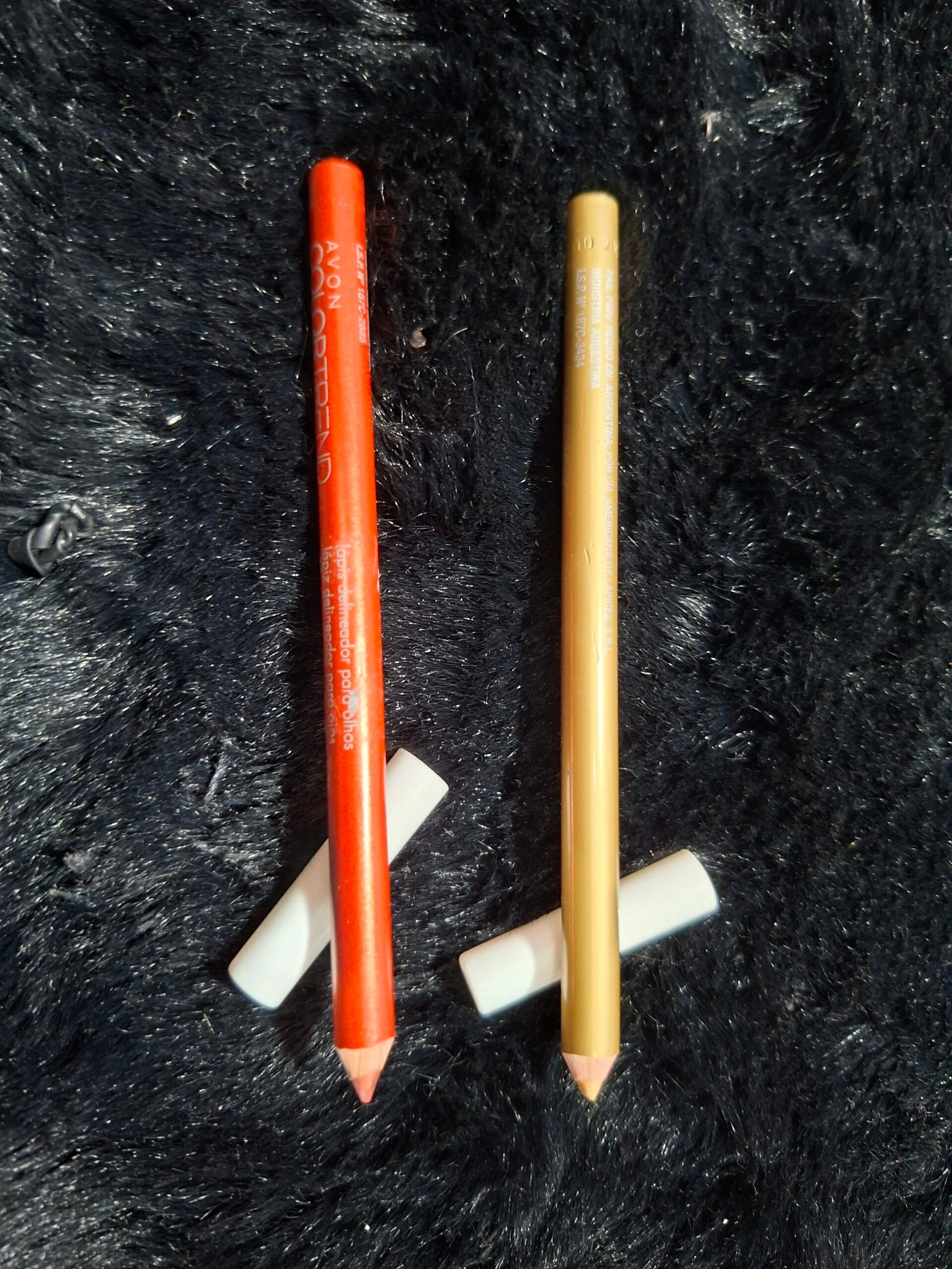 Lápiz delineador de ojos color avon