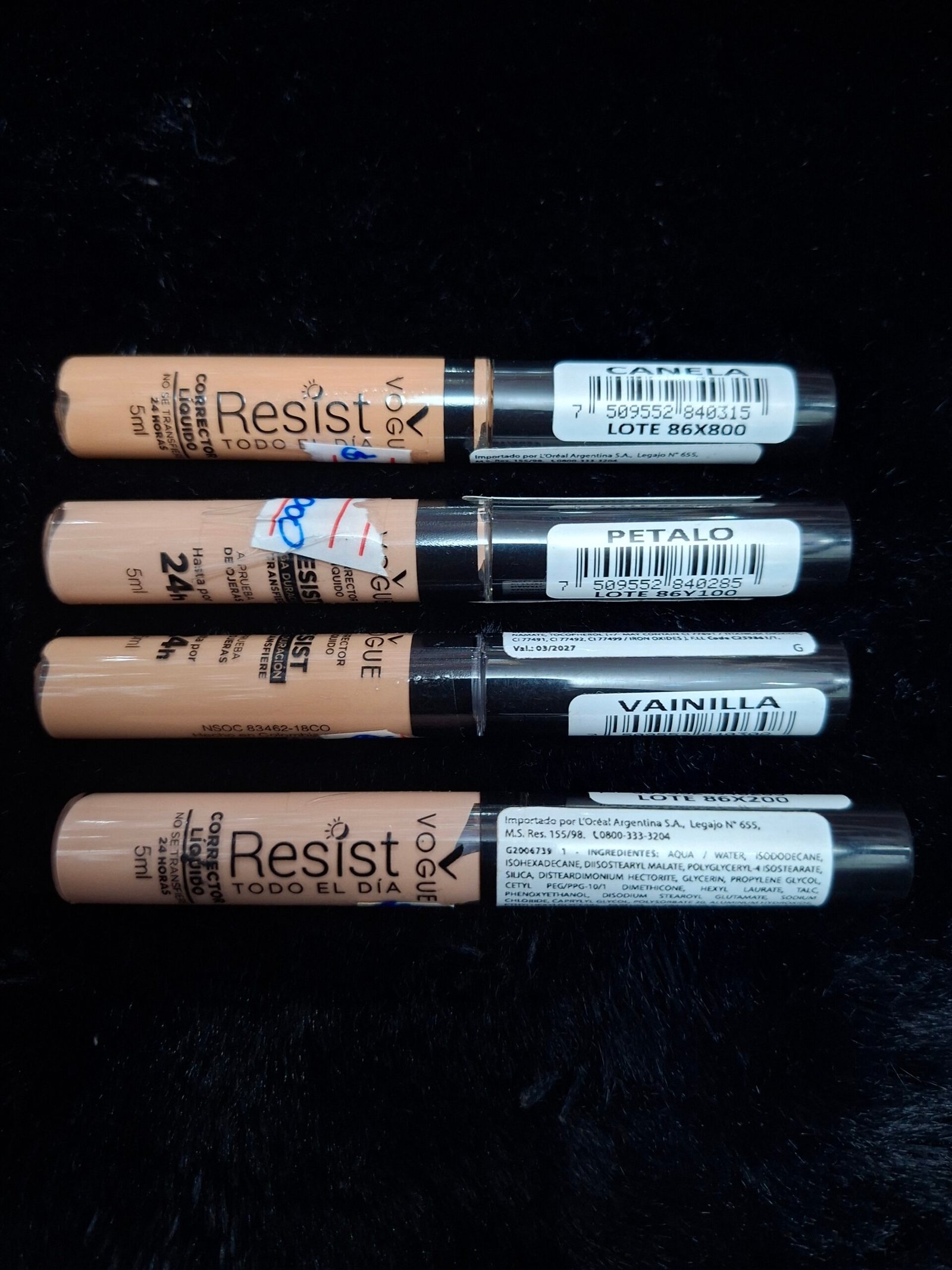 Corrector de ojeras resist vogue