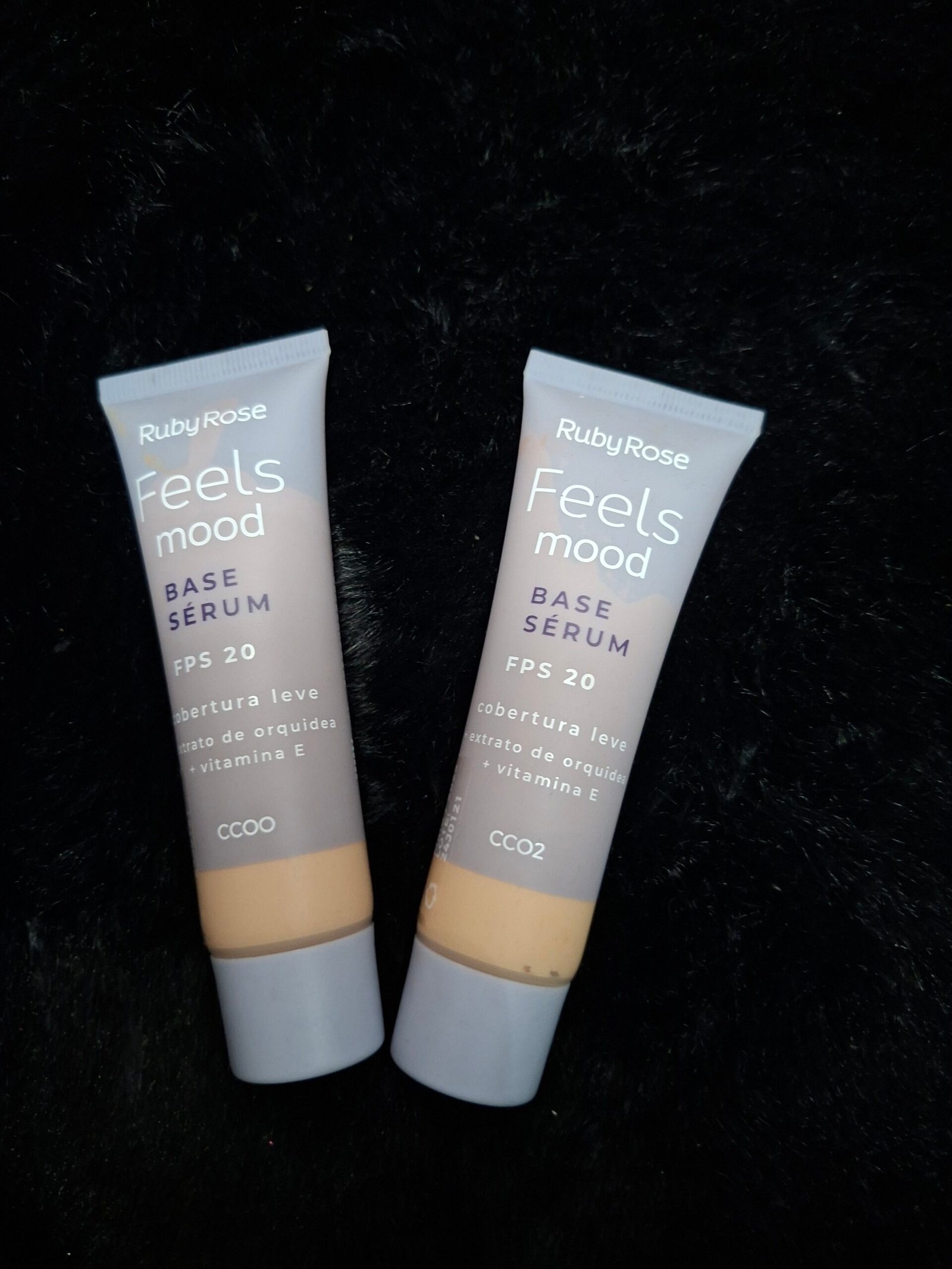 Base de maquillaje con serum y protector solar feels mopd