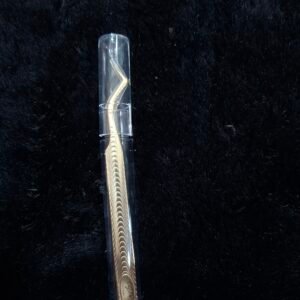Pinza en L dorada