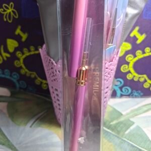 Pincel liner con tapa