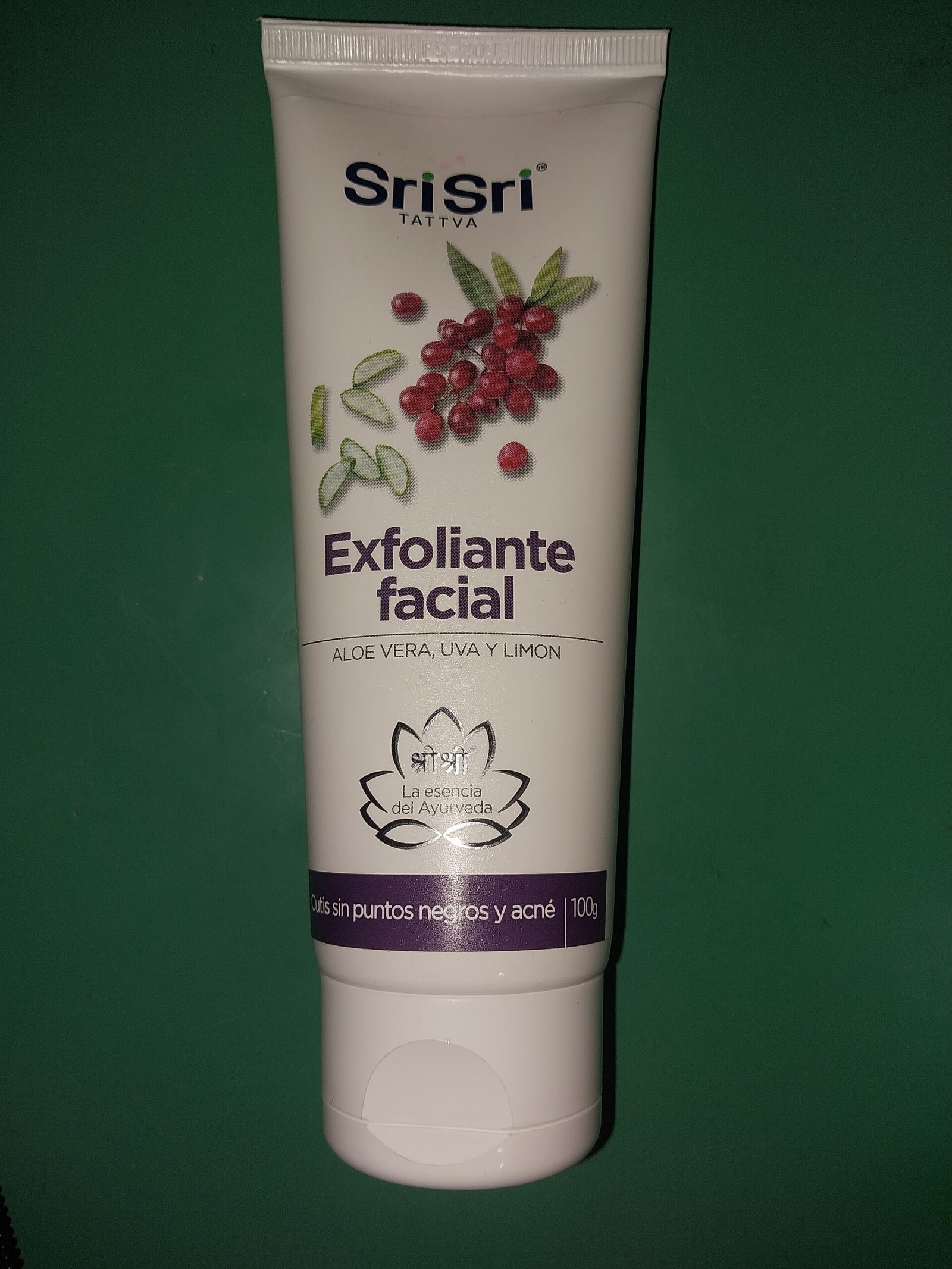 Exfoliante facial cutis sin puntos negros y acné siri siri