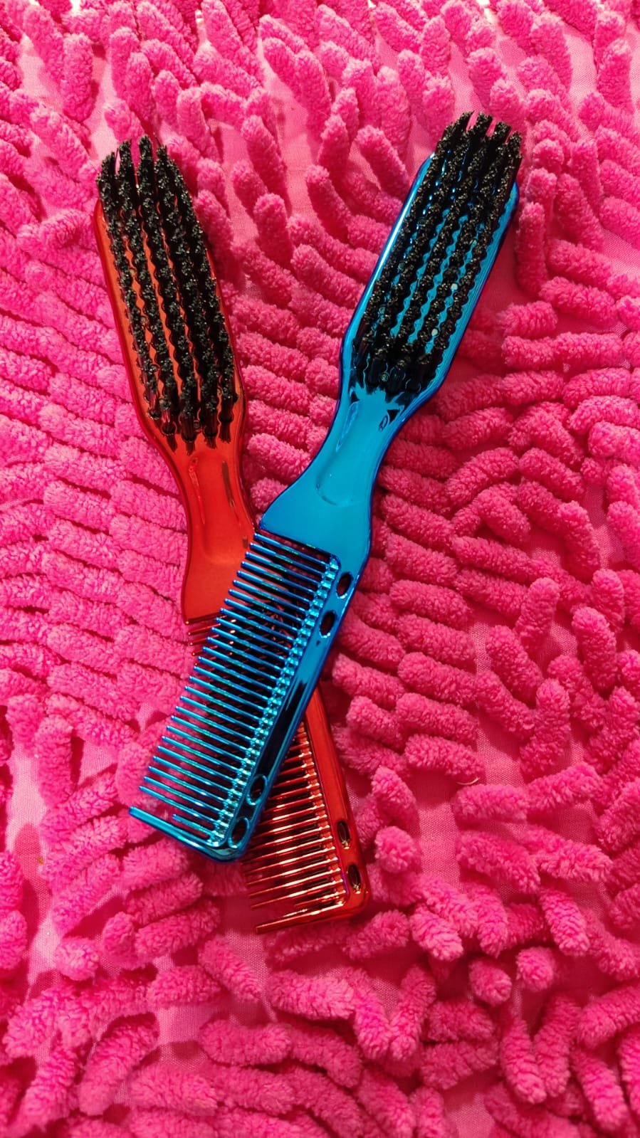Cepillo de barba + peine 2 en 1