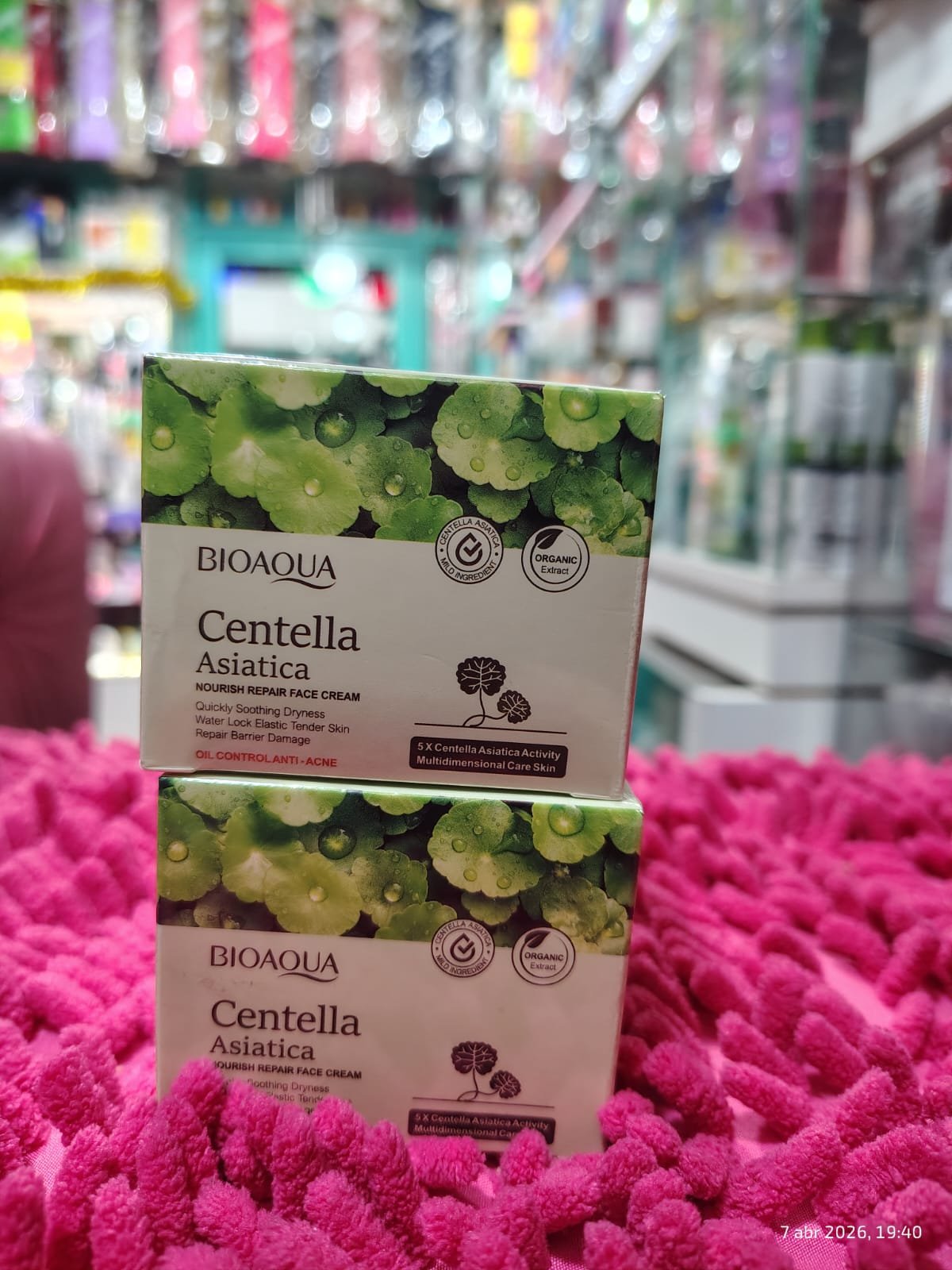 Crema hidratante reparador centella asiática para controlar el acné