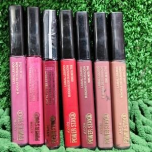 Labial líquido avon power stay 16hs